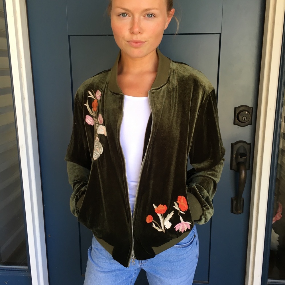 Jacket - Picture 2 of 3